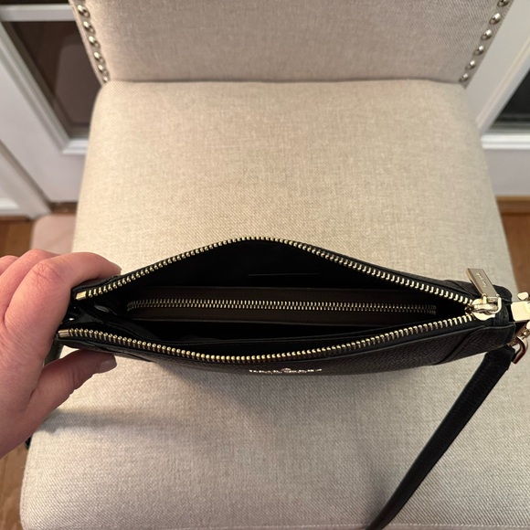 kate spade black pebble leather crossbody with gold hardware - Picture 12 of 13